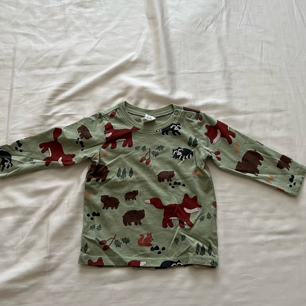 H&M tshirt 12months